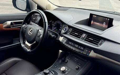 Lexus CT I рестайлинг, 2017 год, 1 800 035 рублей, 13 фотография