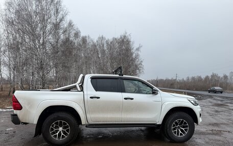 Toyota Hilux VIII, 2020 год, 4 500 000 рублей, 5 фотография