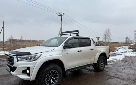 Toyota Hilux VIII, 2020 год, 4 500 000 рублей, 11 фотография