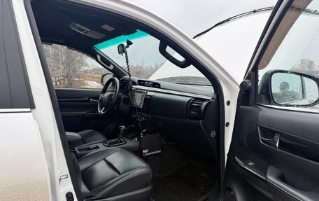 Toyota Hilux VIII, 2020 год, 4 500 000 рублей, 18 фотография