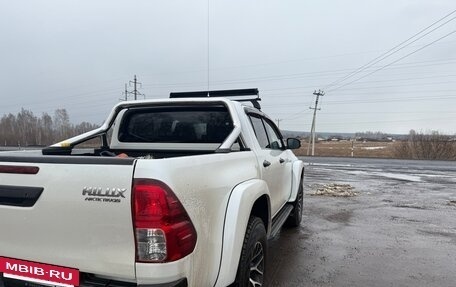 Toyota Hilux VIII, 2020 год, 4 500 000 рублей, 6 фотография