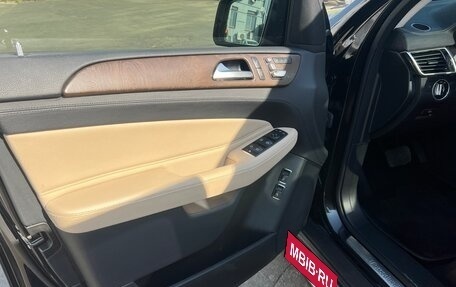 Mercedes-Benz GLS, 2016 год, 3 800 000 рублей, 24 фотография