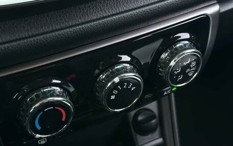 Toyota Yaris XP150 рестайлинг, 2022 год, 1 490 000 рублей, 11 фотография