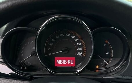 Toyota Yaris XP150 рестайлинг, 2022 год, 1 490 000 рублей, 9 фотография