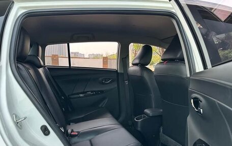 Toyota Yaris XP150 рестайлинг, 2022 год, 1 490 000 рублей, 15 фотография