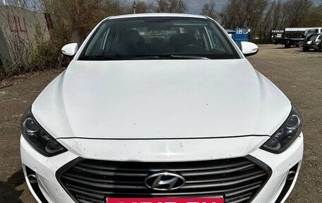 Hyundai Elantra VI рестайлинг, 2018 год, 1 600 000 рублей, 3 фотография