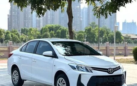 Toyota Vios III, 2021 год, 1 315 000 рублей, 3 фотография
