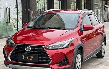 Toyota Yaris XP150 рестайлинг, 2022 год, 1 420 000 рублей, 2 фотография