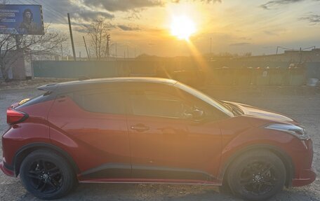 Toyota C-HR I рестайлинг, 2020 год, 1 700 000 рублей, 5 фотография