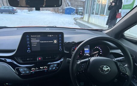Toyota C-HR I рестайлинг, 2020 год, 1 700 000 рублей, 13 фотография