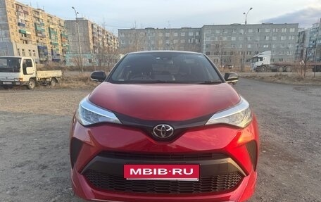 Toyota C-HR I рестайлинг, 2020 год, 1 700 000 рублей, 2 фотография