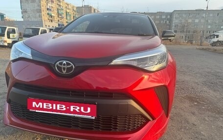 Toyota C-HR I рестайлинг, 2020 год, 1 700 000 рублей, 3 фотография