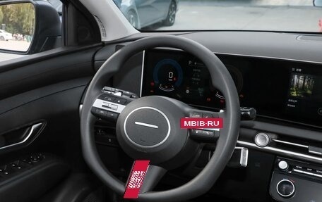 Hyundai Tucson, 2025 год, 2 375 000 рублей, 24 фотография