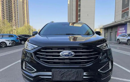 Ford Edge II рестайлинг, 2020 год, 2 300 000 рублей, 2 фотография