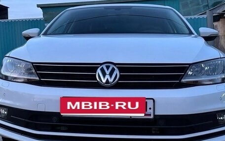 Volkswagen Jetta VI, 2018 год, 1 720 000 рублей, 2 фотография
