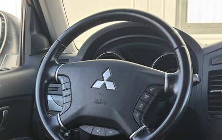 Mitsubishi Pajero IV, 2012 год, 1 930 000 рублей, 18 фотография