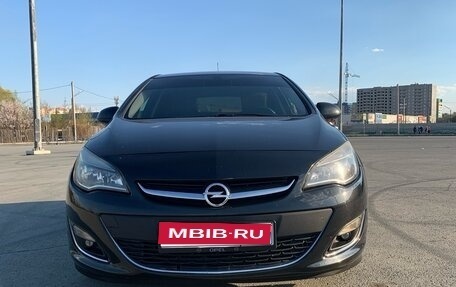 Opel Astra J, 2012 год, 750 000 рублей, 1 фотография