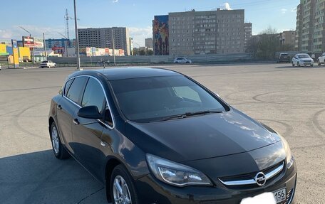 Opel Astra J, 2012 год, 750 000 рублей, 2 фотография