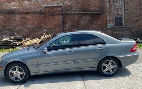 Mercedes-Benz C-Класс, 2004 год, 880 000 рублей, 7 фотография