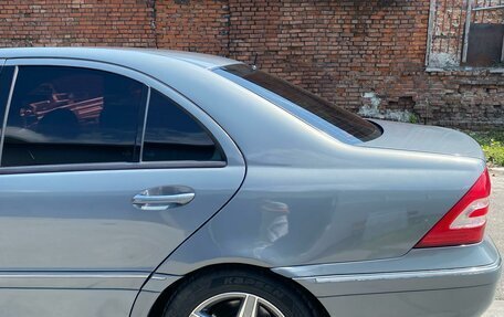 Mercedes-Benz C-Класс, 2004 год, 880 000 рублей, 9 фотография