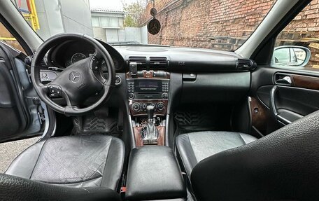 Mercedes-Benz C-Класс, 2004 год, 880 000 рублей, 13 фотография