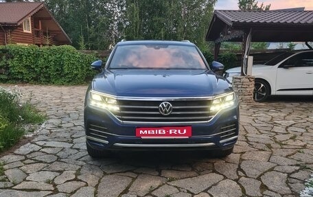 Volkswagen Touareg III, 2018 год, 3 800 000 рублей, 14 фотография