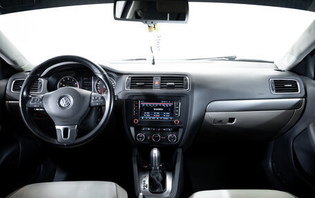 Volkswagen Jetta VI, 2012 год, 1 149 000 рублей, 13 фотография