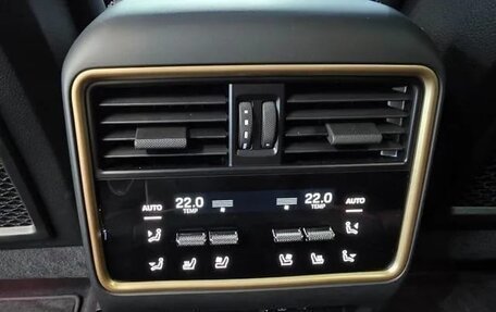 Porsche Cayenne III, 2023 год, 13 617 700 рублей, 14 фотография