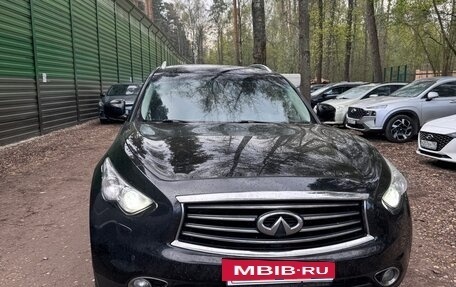Infiniti FX II, 2013 год, 2 150 000 рублей, 2 фотография