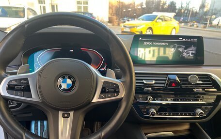 BMW 5 серия, 2019 год, 4 950 000 рублей, 2 фотография