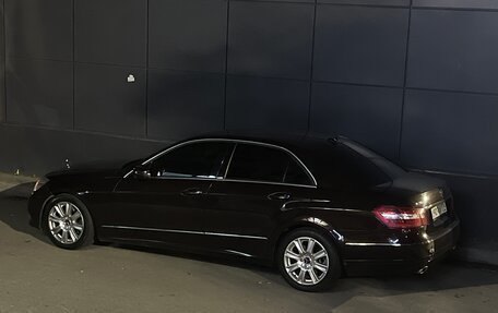 Mercedes-Benz E-Класс, 2010 год, 1 900 000 рублей, 5 фотография