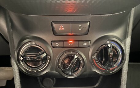 Peugeot 2008 II, 2014 год, 869 000 рублей, 15 фотография