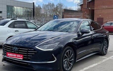 Hyundai Sonata VIII, 2019 год, 2 690 000 рублей, 2 фотография