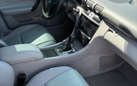 Mercedes-Benz C-Класс, 2004 год, 1 200 000 рублей, 10 фотография