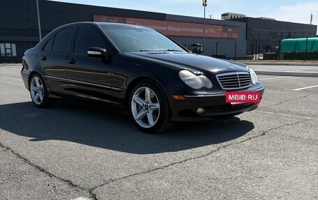 Mercedes-Benz C-Класс, 2004 год, 1 200 000 рублей, 3 фотография
