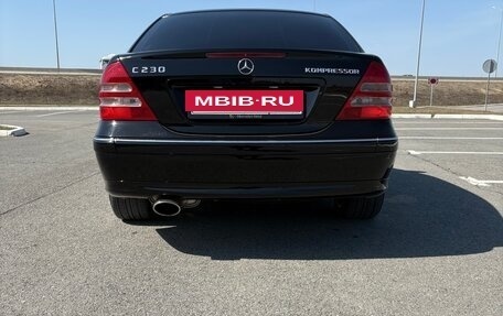 Mercedes-Benz C-Класс, 2004 год, 1 200 000 рублей, 9 фотография