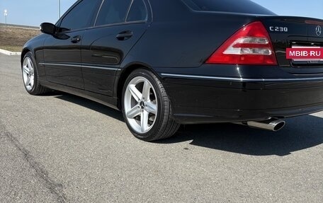 Mercedes-Benz C-Класс, 2004 год, 1 200 000 рублей, 4 фотография