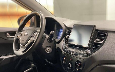 Hyundai Solaris II рестайлинг, 2021 год, 1 520 000 рублей, 15 фотография