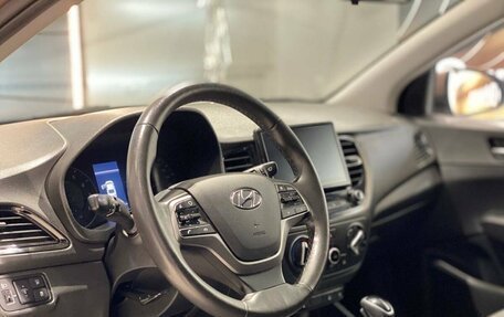 Hyundai Solaris II рестайлинг, 2021 год, 1 520 000 рублей, 14 фотография