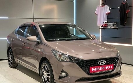 Hyundai Solaris II рестайлинг, 2021 год, 1 520 000 рублей, 3 фотография