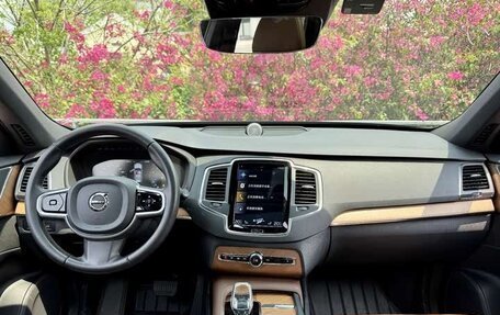 Volvo XC90 II рестайлинг, 2022 год, 3 499 039 рублей, 2 фотография