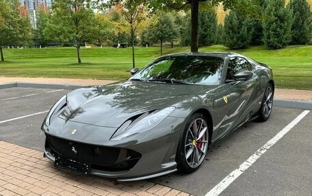 Ferrari 812, 2021 год, 63 000 000 рублей, 2 фотография