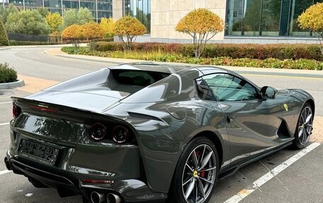 Ferrari 812, 2021 год, 63 000 000 рублей, 8 фотография