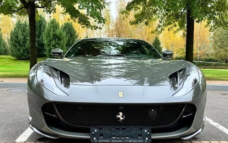 Ferrari 812, 2021 год, 63 000 000 рублей, 12 фотография