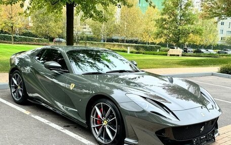 Ferrari 812, 2021 год, 63 000 000 рублей, 11 фотография