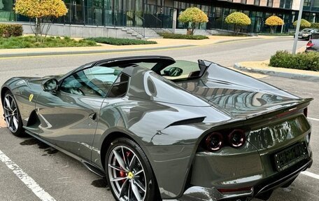 Ferrari 812, 2021 год, 63 000 000 рублей, 16 фотография