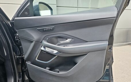 Jaguar E-Pace, 2018 год, 2 890 000 рублей, 30 фотография