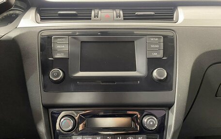 Skoda Rapid I, 2016 год, 1 330 000 рублей, 14 фотография