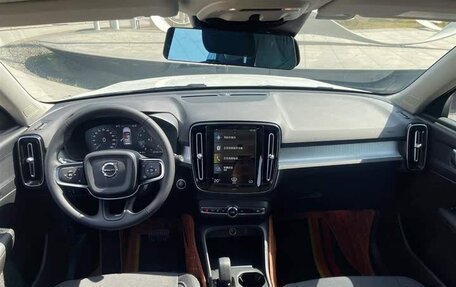 Volvo XC40 I, 2022 год, 2 649 039 рублей, 3 фотография