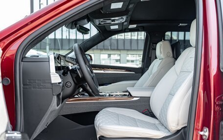 Cadillac Escalade V, 2024 год, 26 000 000 рублей, 8 фотография